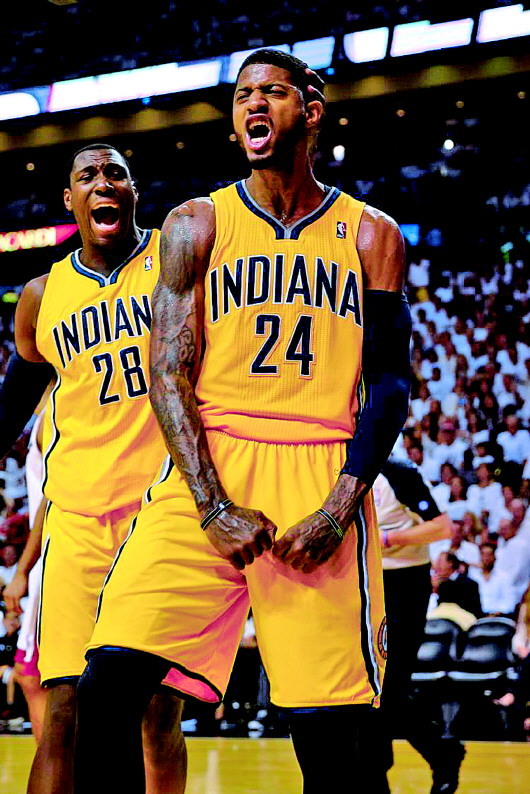 [NBA]天赋对决 文班亚马强起隔扣霍姆格伦