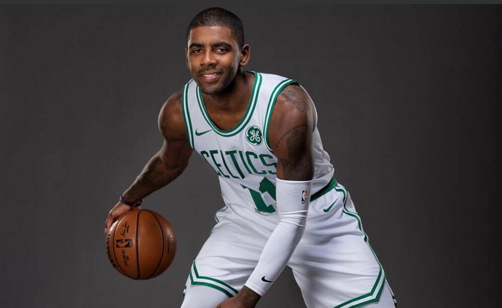 足球——世预赛：中国队进行赛前训练