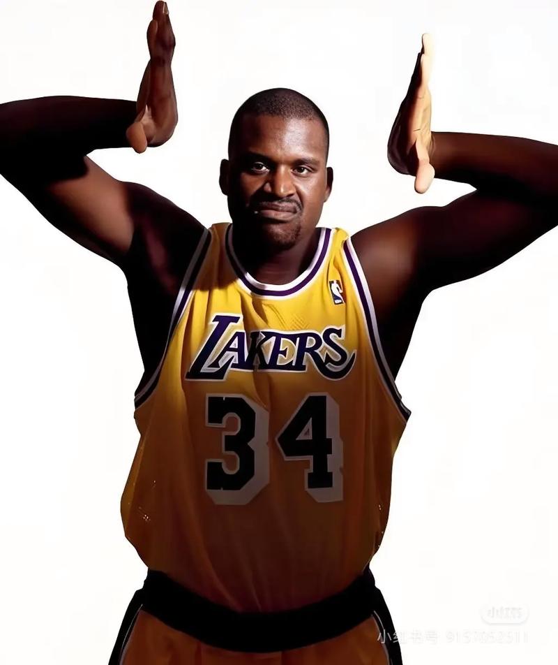 王曼昱合影风波真相大白 男主竟是多年老乡队友 与马琳同场合照曝光