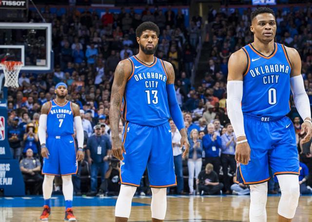 文胖：湖人被收购后，巴斯家族的每个子女都获得了9亿多美元