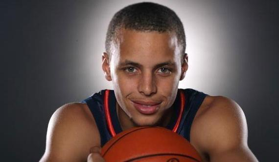 爆冷，1.6秒3分压哨绝杀，布克带领太阳队108-105战胜雷霆队