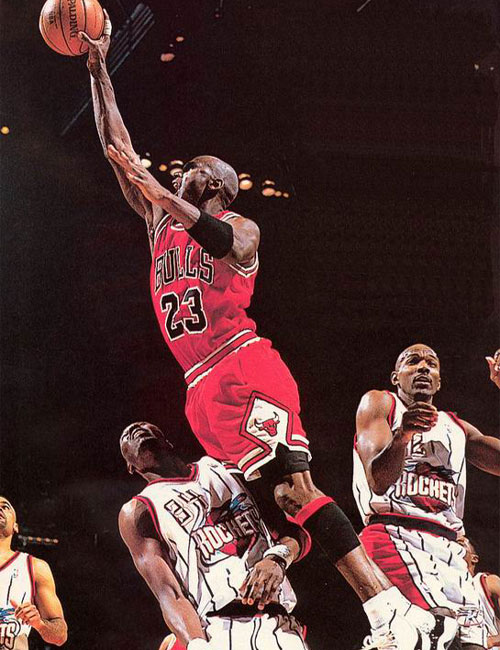 葡媒批评C罗：C罗应该为他的行为道歉，并对此感到羞愧